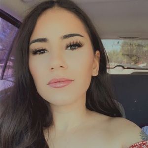 Meet your Posher, Jewel